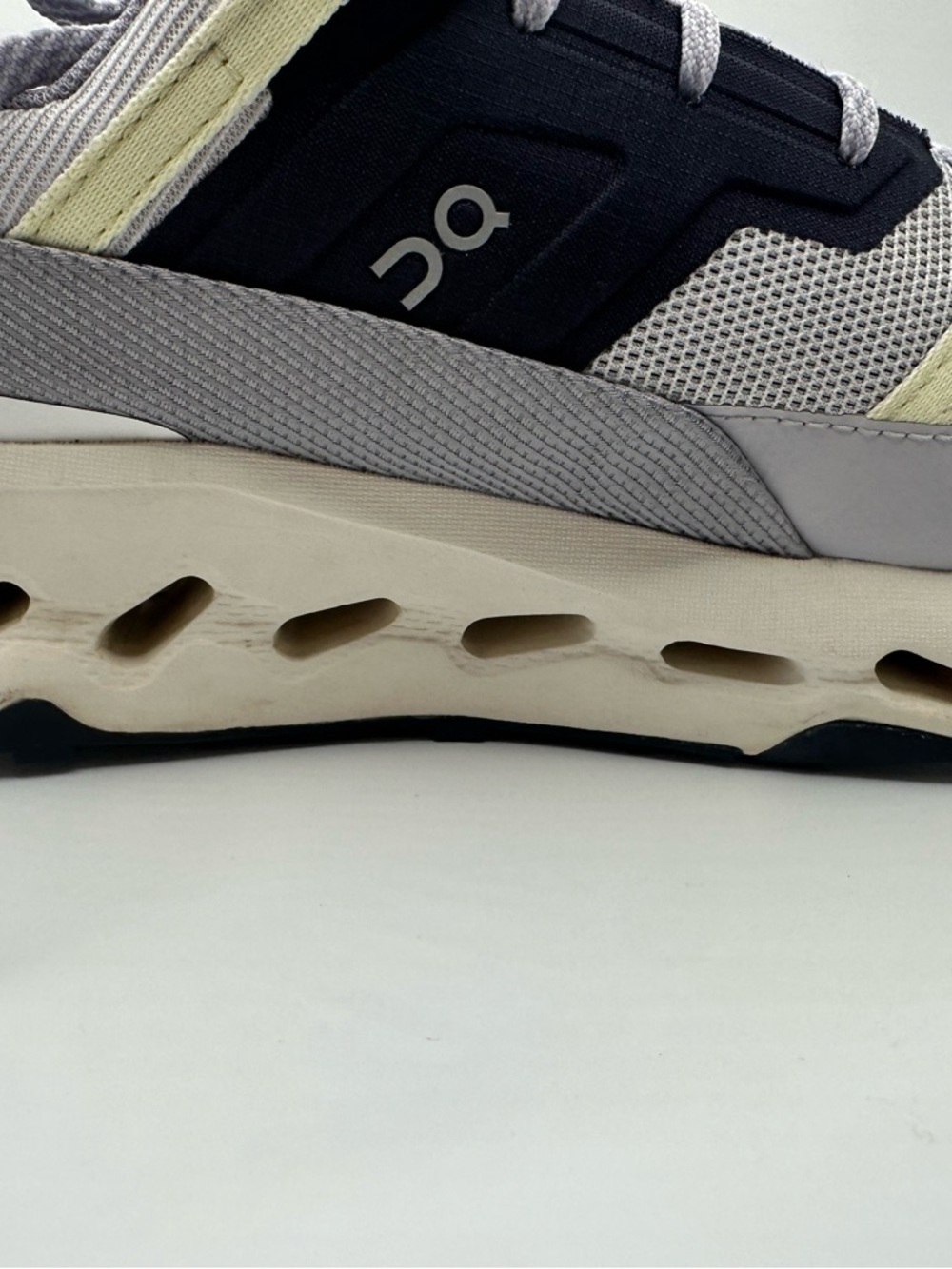 On Running Cloudnova Lightweight Sneakers in Light Gray & Lavender - Picture 11 of 15